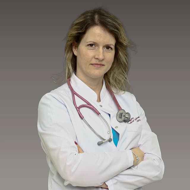 Dragana Stojmenović, doktor medicine i stručni saradnik